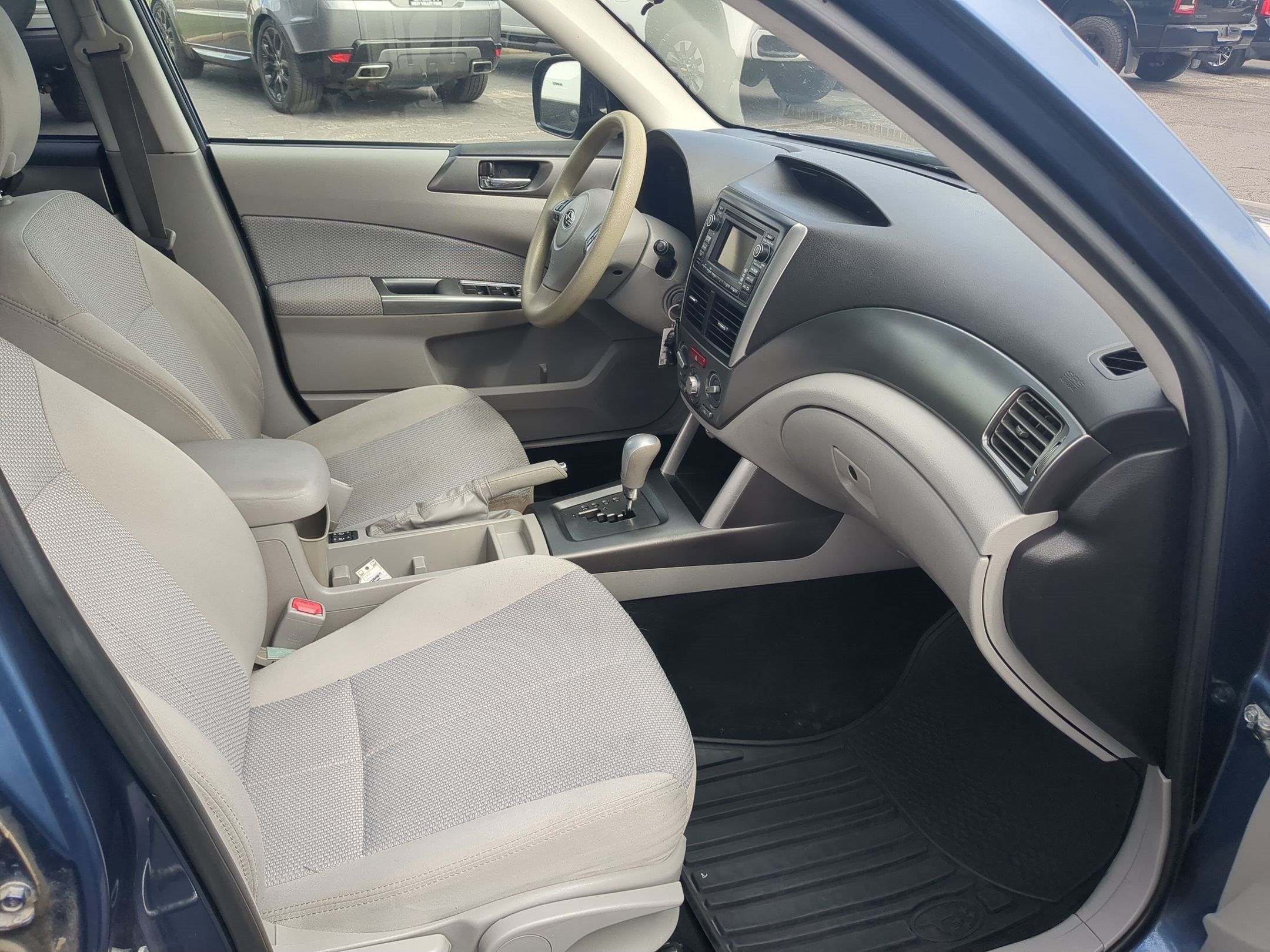 Used 2013 Subaru Forester 2.5X Premium w/ All-Weather Plus Pkg AWD/4WD image 31