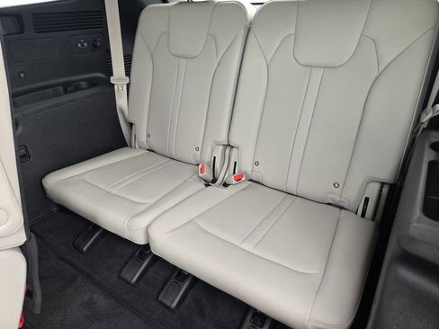 Certified 2025 Kia Sorento EX FWD image 29