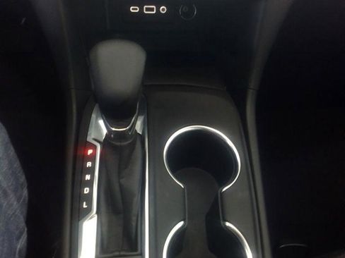 Used 2022 Chevrolet Equinox LT FWD image 10
