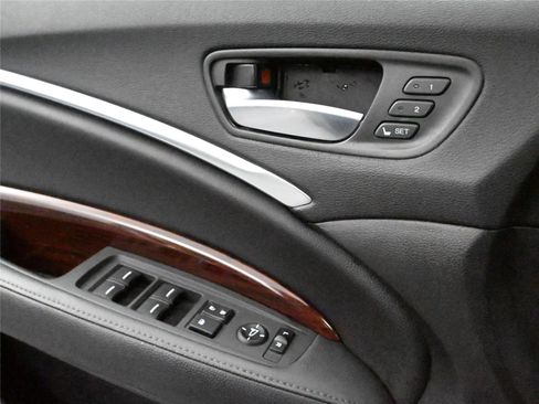 Used 2016 Acura MDX SH-AWD w/ Technology Package image 9