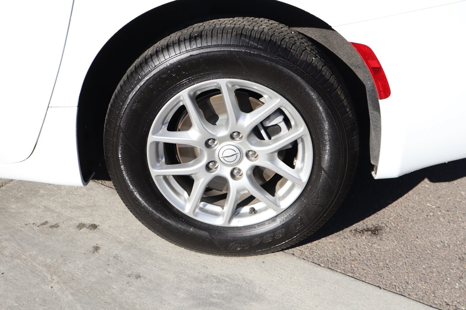 Used 2026 Chrysler Pacifica Select FWD image 13