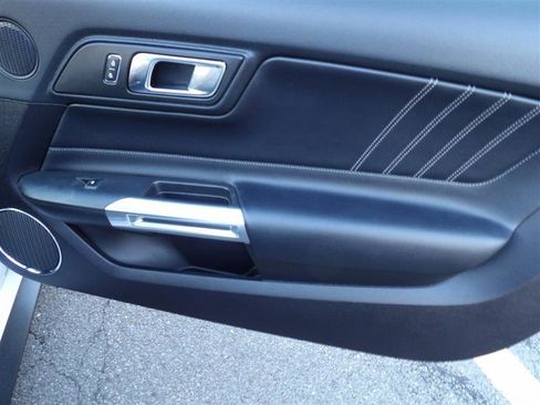 Used 2018 Ford Mustang GT Premium image 16