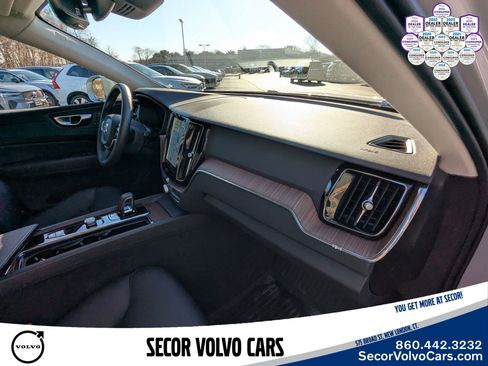 Certified 2023 Volvo XC60 B5 Plus image 27