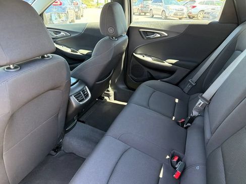 Used 2024 Chevrolet Malibu LT FWD image 22