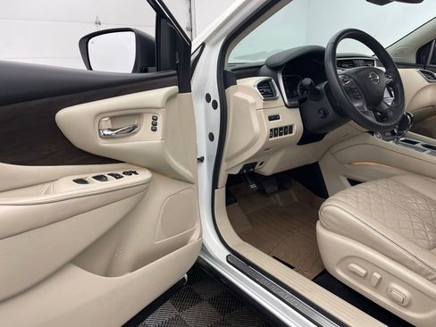 Used 2019 Nissan Murano Platinum AWD/4WD image 17