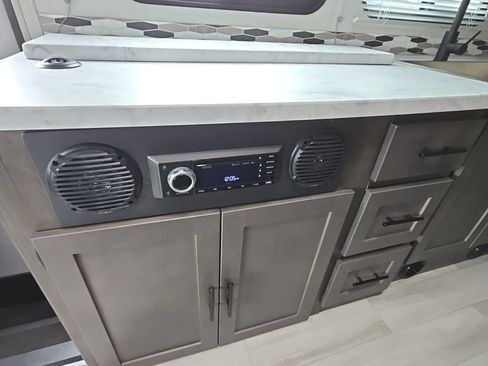 Used 2023 Ford E-450 and Econoline 450 Super Duty w/ Motorhome Prep Package image 26