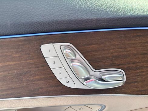 Used 2020 Mercedes-Benz C 300 Sedan image 18