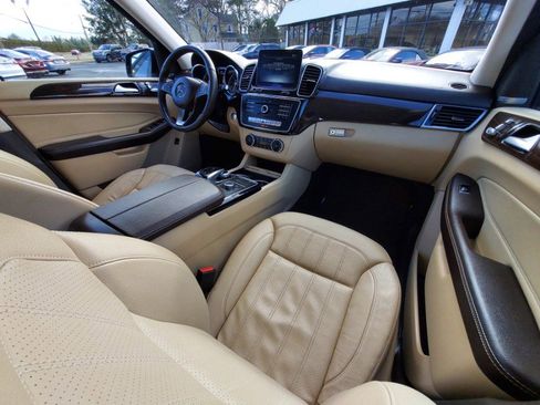 Used 2018 Mercedes-Benz GLE 350 4MATIC image 11