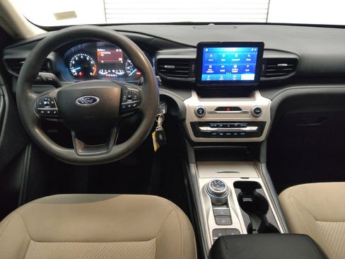 Used 2021 Ford Explorer image 22
