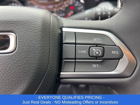 New 2026 Jeep Compass Latitude image 14