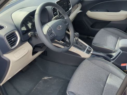 New 2026 Hyundai Venue SEL FWD image 15