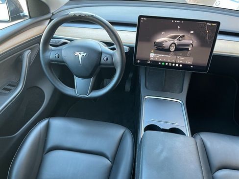 Used 2023 Tesla Model Y AWD image 17
