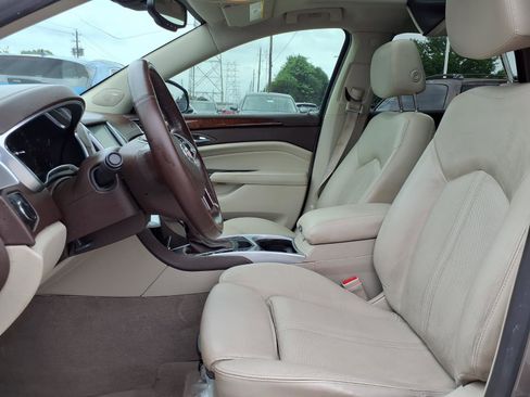 Used 2016 Cadillac SRX Luxury w/ Driver Awareness Package FWD image 16