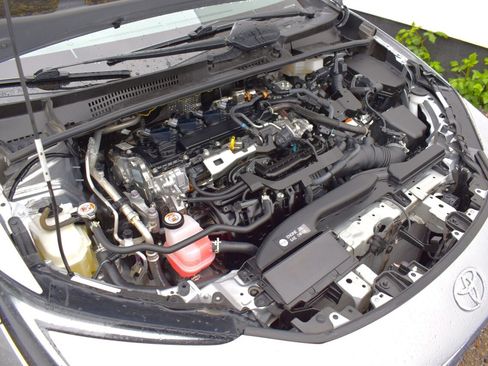 Used 2023 Toyota Prius LE FWD image 23