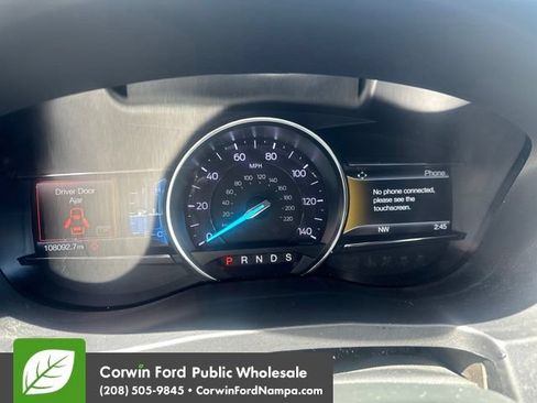Used 2018 Ford Explorer XLT w/ Equipment Group 202A AWD/4WD image 13