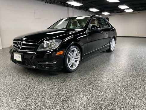 Used 2013 Mercedes-Benz C 300 4MATIC Sedan image 8