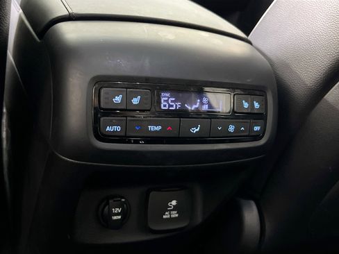 Used 2023 Hyundai Palisade Limited w/ Cargo Package image 27