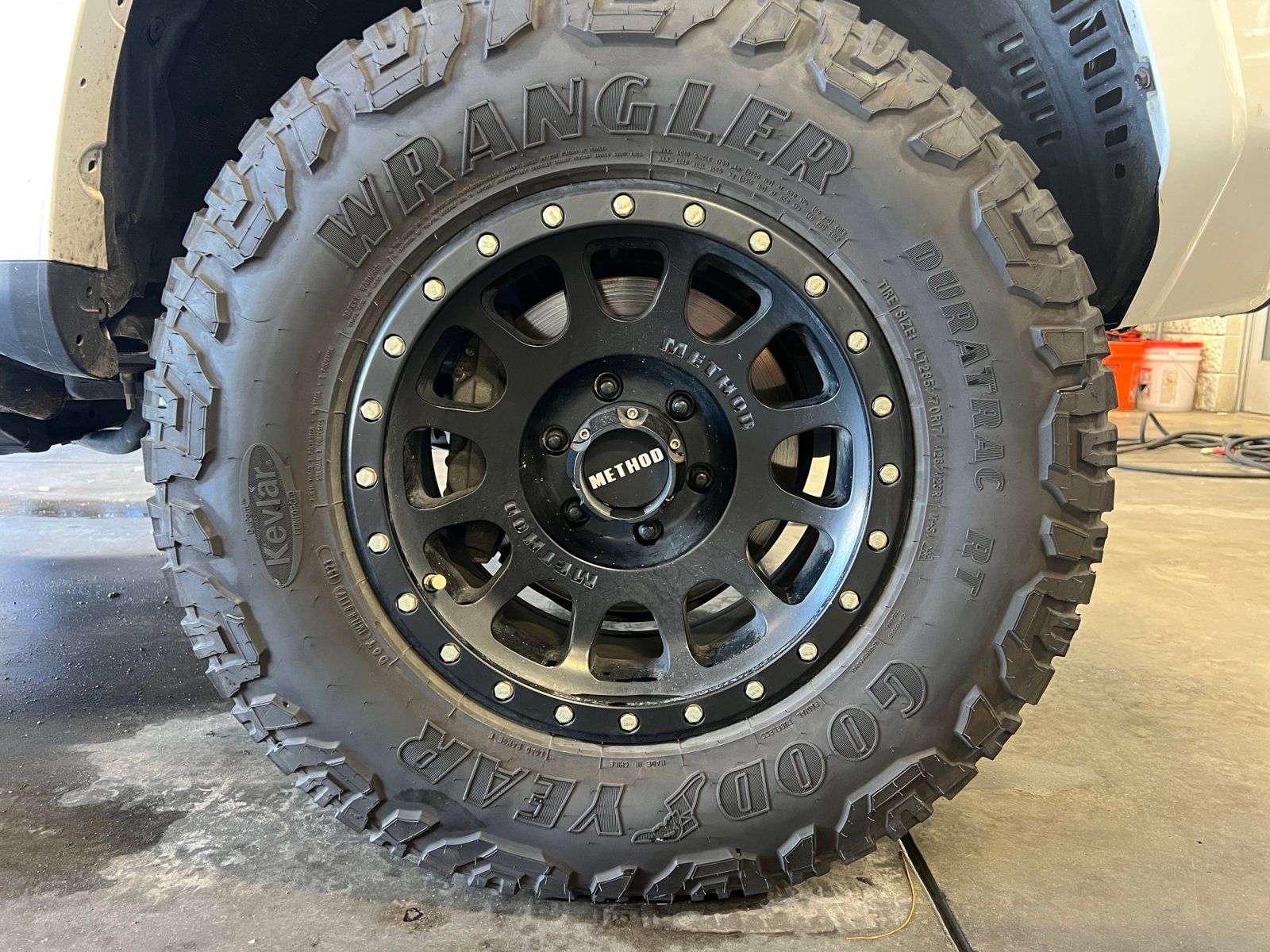 Used 2018 Toyota 4Runner SR5 Premium AWD/4WD image 33
