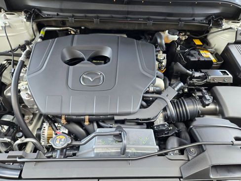 New 2025 MAZDA CX-5 Carbon Edition image 17