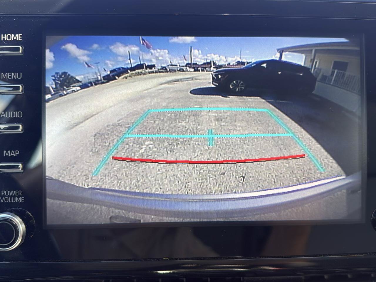 Used 2019 Toyota C-HR XLE FWD image 35