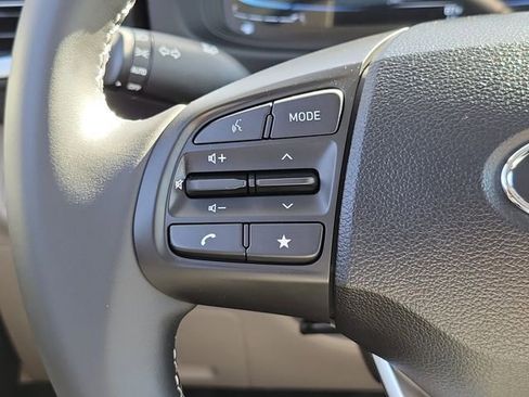 New 2026 Hyundai Venue SEL FWD image 5