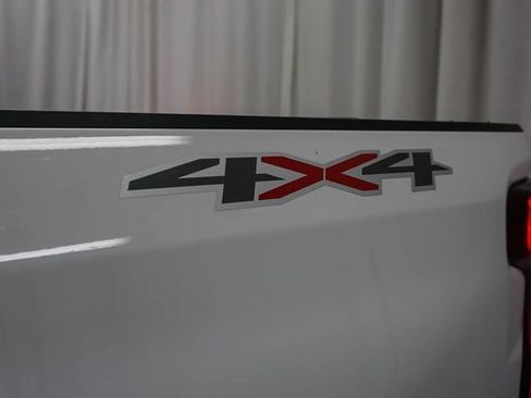 Used 2023 Chevrolet Silverado 1500 LTZ image 10