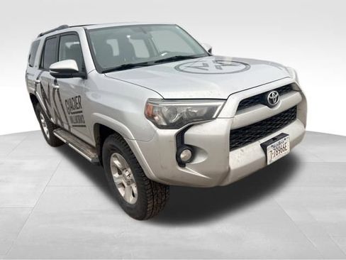 Used 2015 Toyota 4Runner SR5 image 5