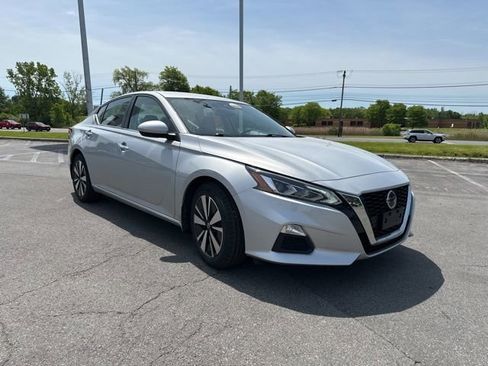 Certified 2022 Nissan Altima 2.5 SV FWD image 7