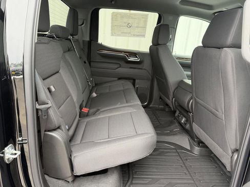 Used 2025 GMC Sierra 1500 Elevation image 16