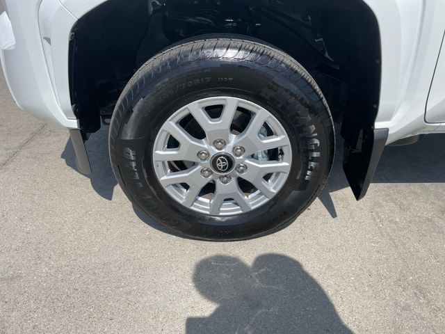Certified 2026 Toyota Tacoma SR5 AWD/4WD image 30