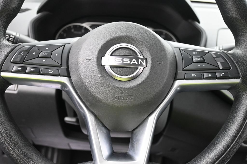 Used 2025 Nissan Altima 2.5 SV AWD/4WD image 13