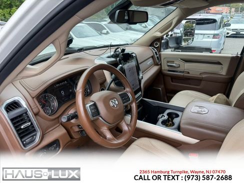 Used 2022 RAM 3500 Laramie AWD/4WD image 9