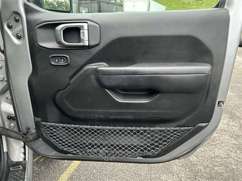 Used 2020 Jeep Gladiator Sport w/ Quick Order Package 24S image 27