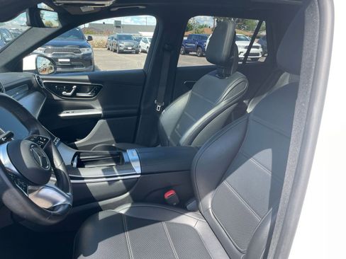 Used 2024 Mercedes-Benz GLC 300 image 36
