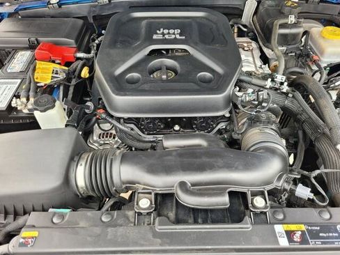 Used 2022 Jeep Wrangler Unlimited Sport image 11