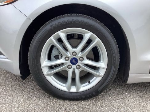 Used 2018 Ford Fusion S image 15