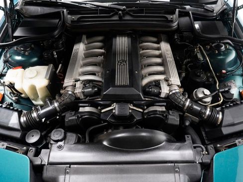 Used 1992 BMW 850i RWD image 44