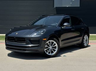 Certified 2024 Porsche Macan image 1