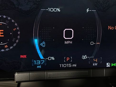 Used 2025 GMC Hummer EV 2X AWD/4WD image 16