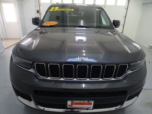 Used 2023 Jeep Grand Cherokee L Laredo AWD/4WD image 23