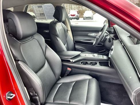 Used 2025 Genesis GV70 2.5T image 27