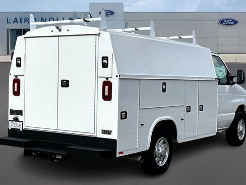 New 2026 Ford E-350 and Econoline 350 Super Duty w/ Power Equipment Group RWD image 5