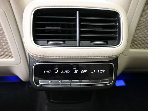 Used 2021 Mercedes-Benz GLS 450 4MATIC image 32