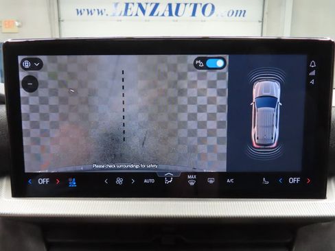 Used 2026 Ford Explorer Platinum AWD/4WD image 21