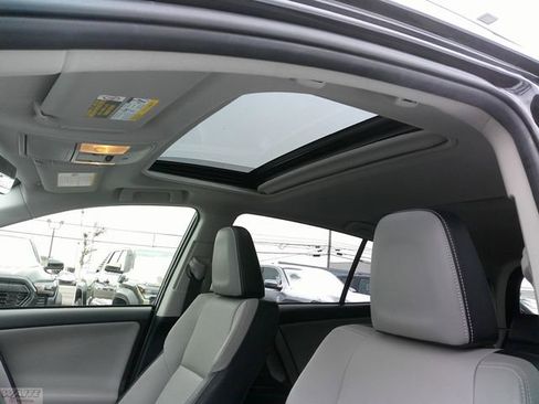 Used 2017 Toyota RAV4 Limited w/ Carpet Mat Package image 25