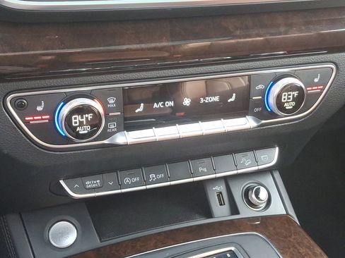 Used 2019 Audi Q5 2.0T Premium Plus w/ Premium Plus Package image 16