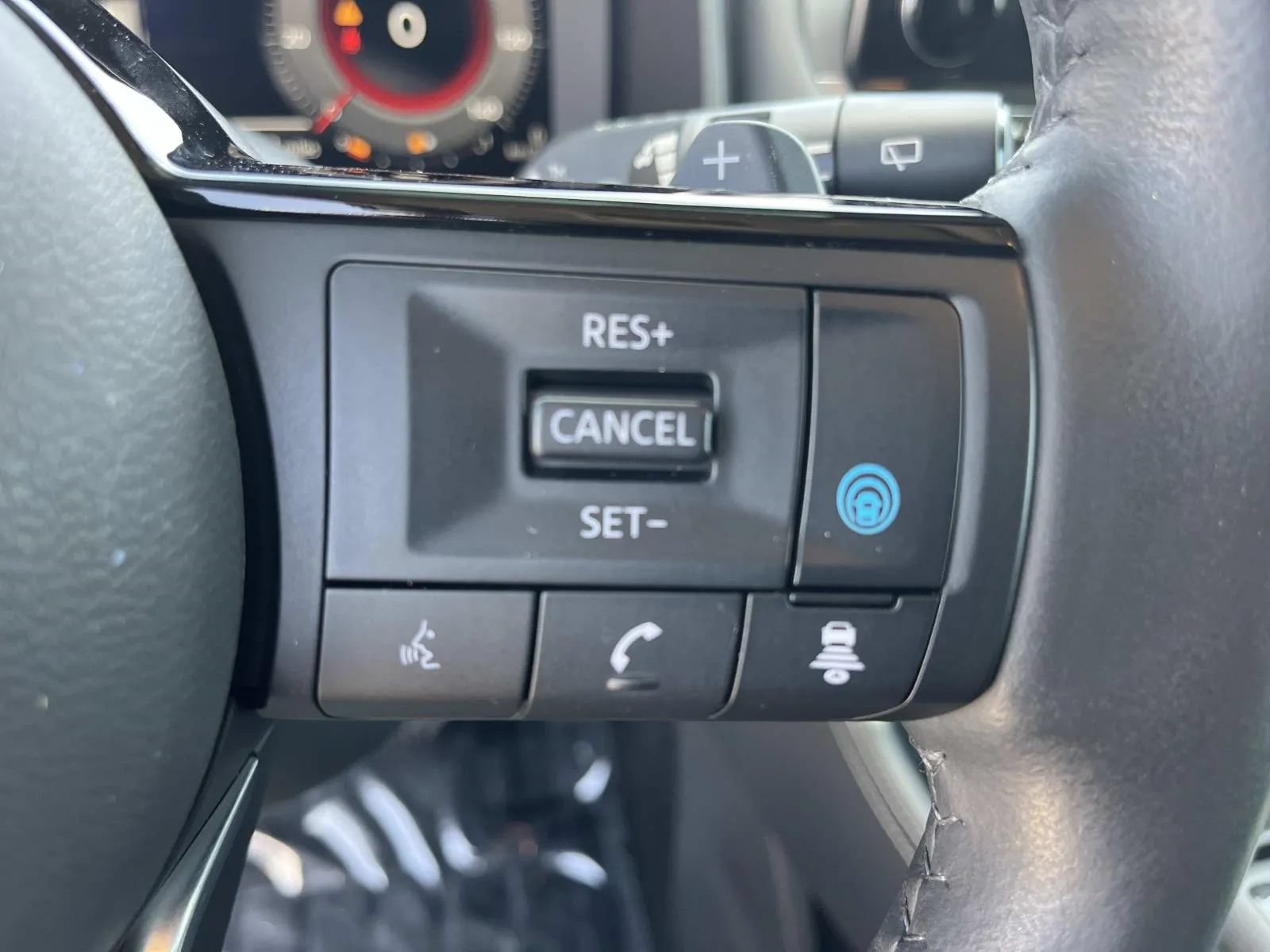 Used 2021 Nissan Rogue Platinum FWD image 35