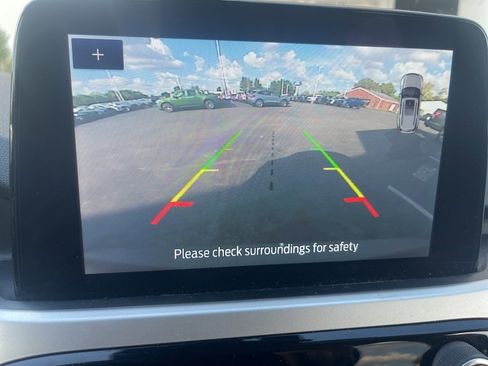 Used 2020 Ford Escape SEL image 17