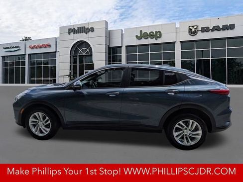 Used 2024 Buick Envista Sport Touring w/ Convenience I Package FWD image 6