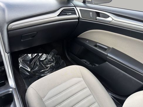 Used 2017 Ford Fusion S FWD image 15
